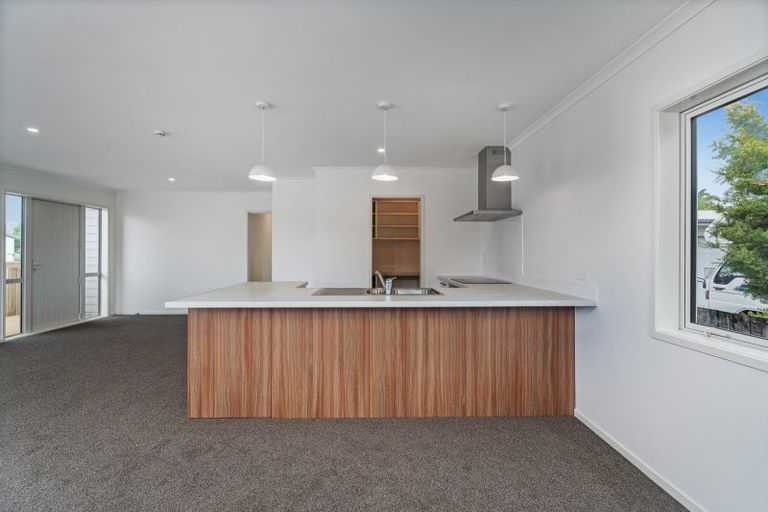 Photo of property in 21 Meadow Drive, Whitianga, 3510