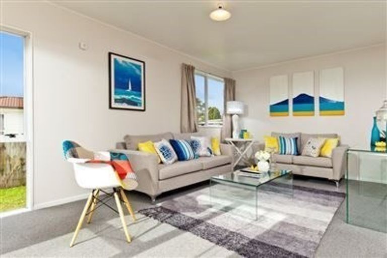 Photo of property in 1/22 Karepo Crescent, Ranui, Auckland, 0612