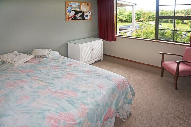 Photo of property in 685 Queens Drive, Waikiwi, Invercargill, 9810