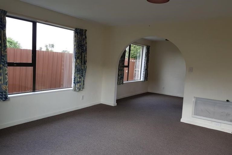 Photo of property in 2/85 Epsom Road, Sockburn, Christchurch, 8042