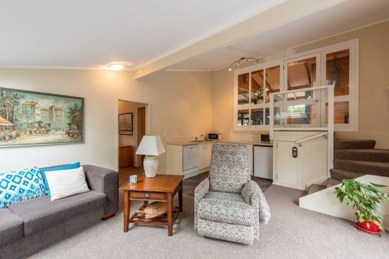 Photo of property in 107 Poplar Avenue, Raumati South, Paraparaumu, 5032