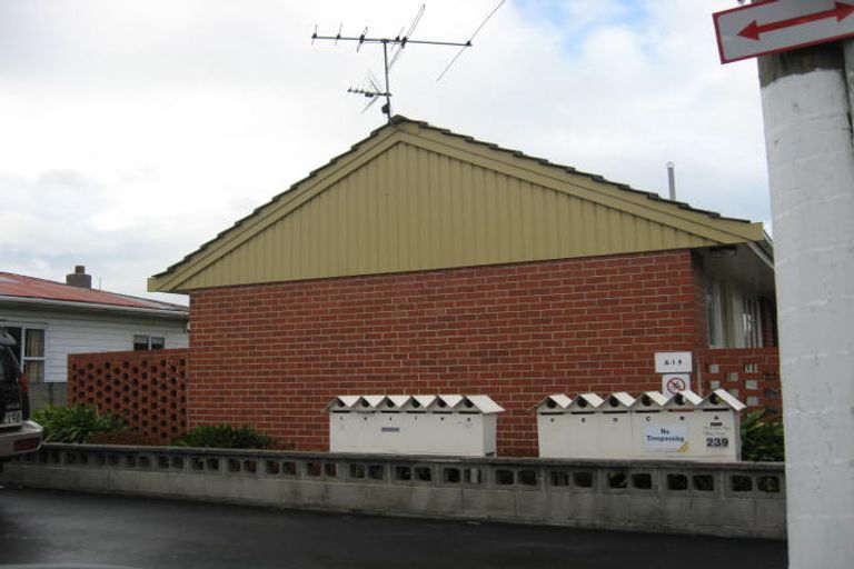 Photo of property in 239 Oxford Street, South Dunedin, Dunedin, 9012