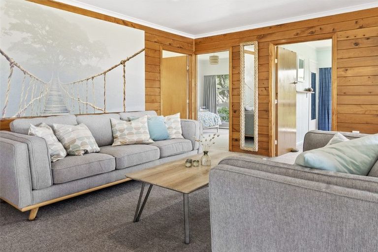 Photo of property in 218 Massey Road, Waipu, 0582