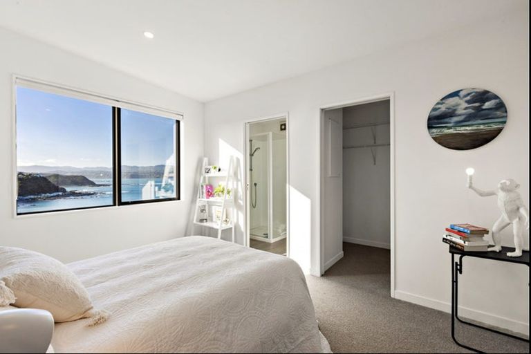 Photo of property in 8/52 High Street, Island Bay, Wellington, 6023