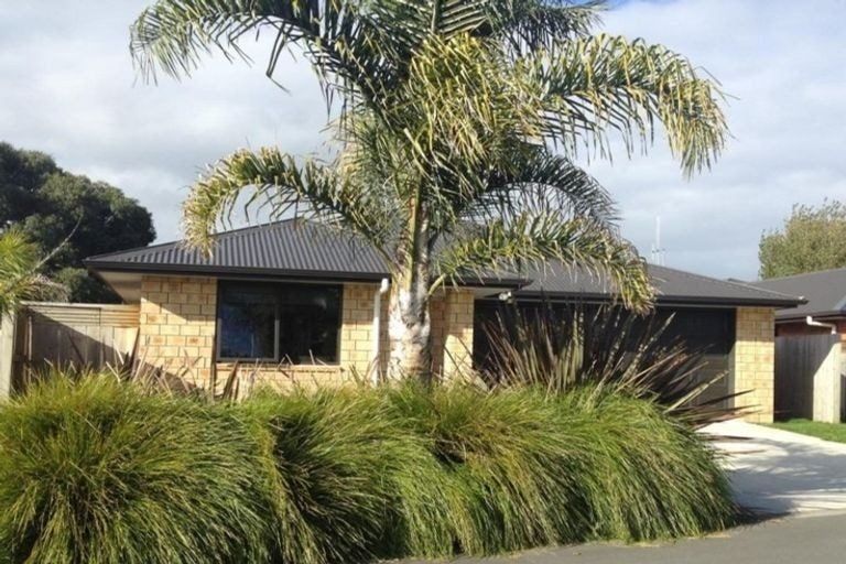 Photo of property in 9 The Palms, Rototuna, Hamilton, 3210