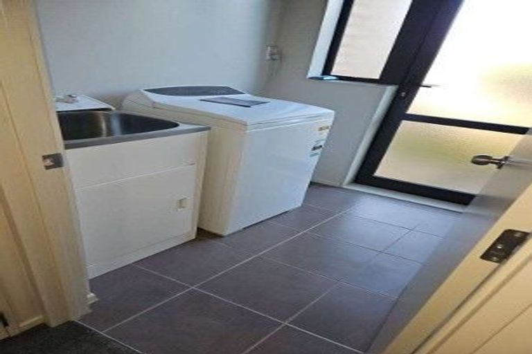 Photo of property in 17a Cameron Street, Papakura, 2110