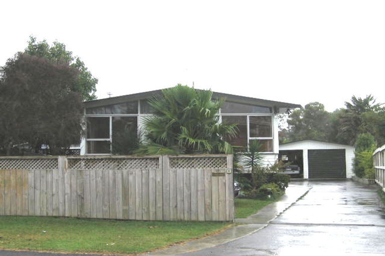 Photo of property in 101 Farquhar Road, Glendene, Auckland, 0602