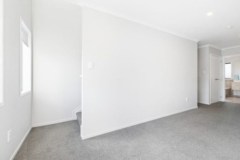Photo of property in 120 Hobsonville Point Road, Hobsonville, Auckland, 0616