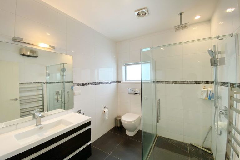 Photo of property in 36b Mandalay Terrace, Khandallah, Wellington, 6035