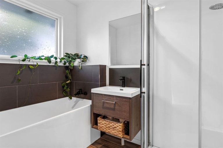 Photo of property in 1/311a Estuary Road, South New Brighton, Christchurch, 8062