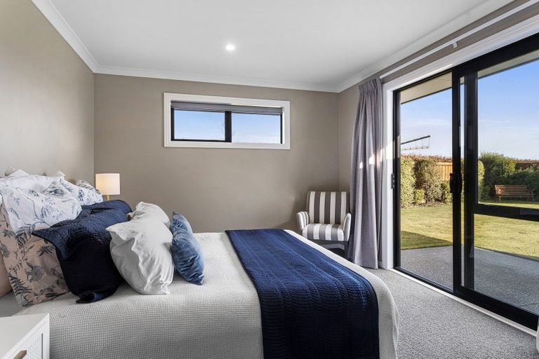 Photo of property in 64 Watkins Drive, Rangiora, 7400