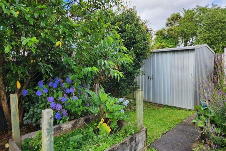 Photo of property in 20 Totaravale Street, Pukehangi, Rotorua, 3015