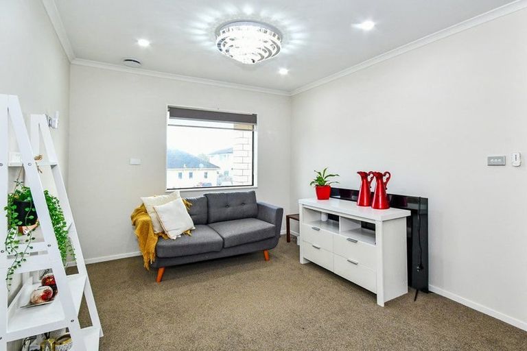 Photo of property in 76 Carruth Road, Papatoetoe, Auckland, 2025