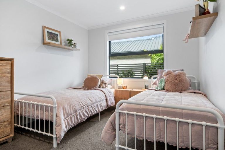 Photo of property in 24 Maturiki Drive, One Tree Point, 0118