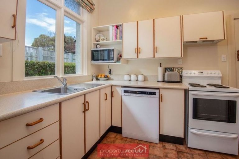Photo of property in 30 Oakland Street, Andersons Bay, Dunedin, 9013