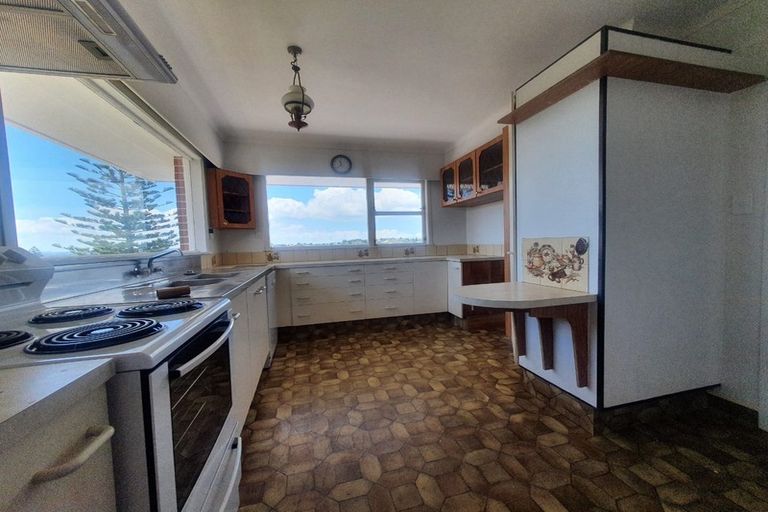 Photo of property in 135 Coronation Road, Hillcrest, Auckland, 0627