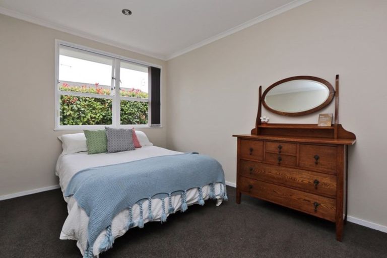 Photo of property in 30 Skerrett Crescent, Tamatea, Napier, 4112