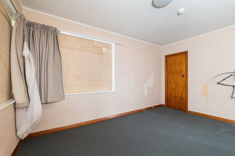 Photo of property in 8 Lyall Place, Bryndwr, Christchurch, 8053