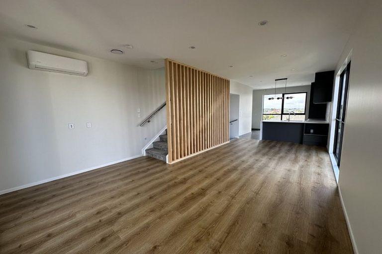 Photo of property in 1/14 Williamson Avenue, Belmont, Auckland, 0622