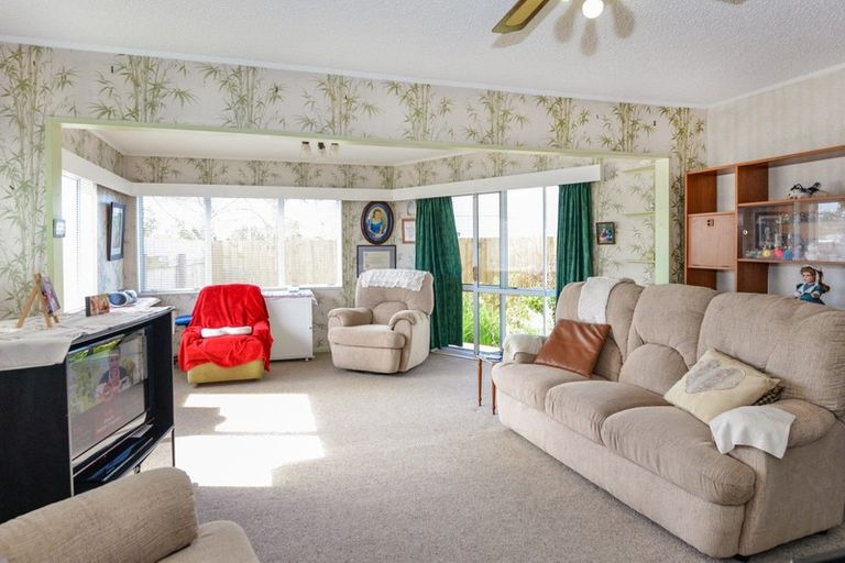 Photo of property in 21 Henderson Road, Flaxmere, Hastings, 4120