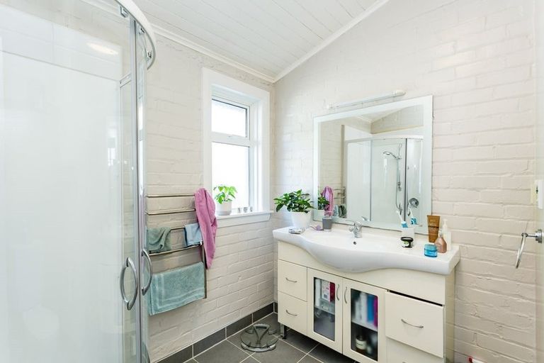 Photo of property in 53 Manor Place, Dunedin Central, Dunedin, 9016