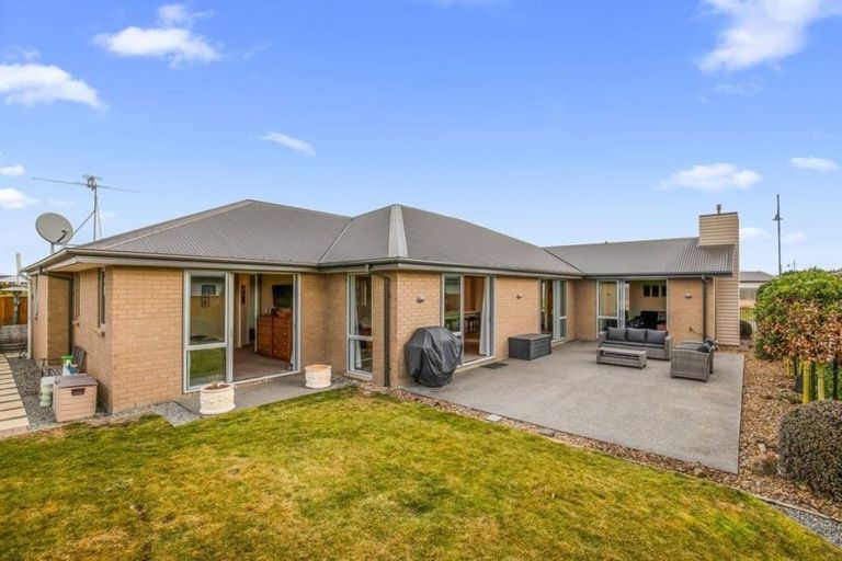 Photo of property in 10 Pahua Street, Pegasus, 7612