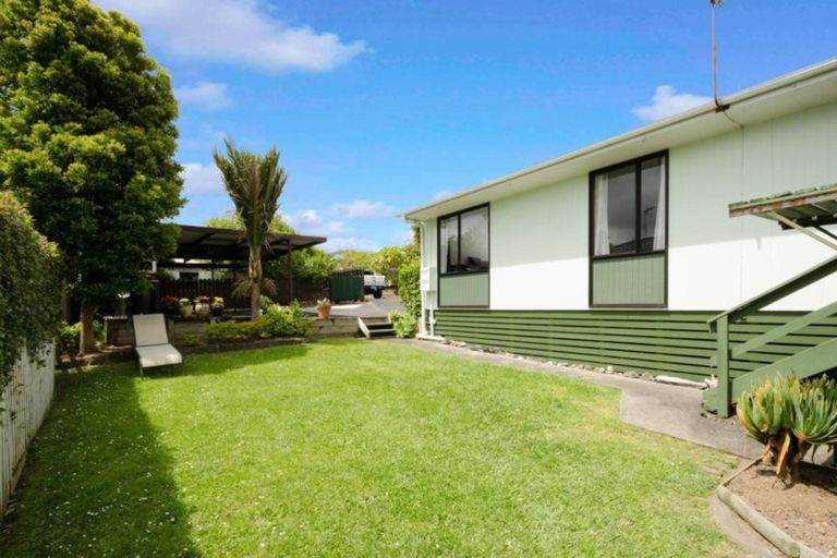 Photo of property in 2/37 Rosier Road, Glen Eden, Auckland, 0602