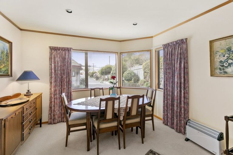 Photo of property in 8 Scorian Close, Karori, Wellington, 6012