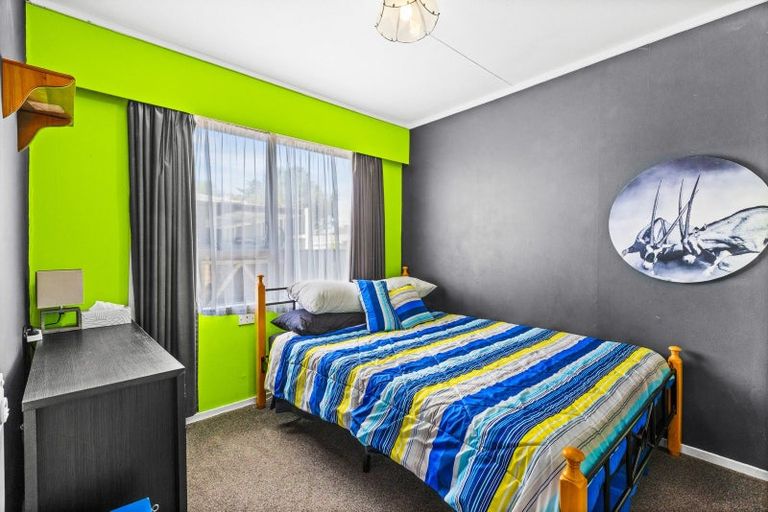 Photo of property in 69 Puketapu Road, Taradale, Napier, 4112