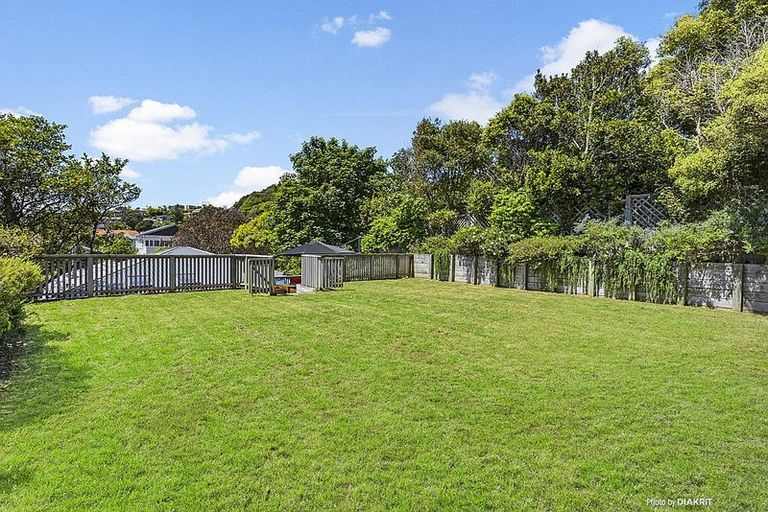 Photo of property in 14 Richmond Avenue, Karori, Wellington, 6012