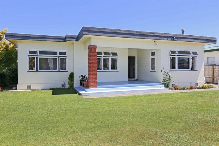 Photo of property in 810 Saint Aubyn Street West, Saint Leonards, Hastings, 4120