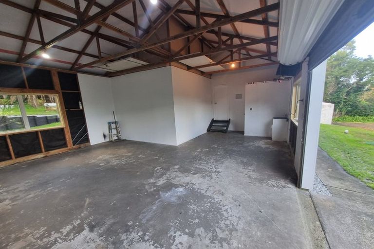 Photo of property in 388 Muriwai Road, Waimauku, 0881