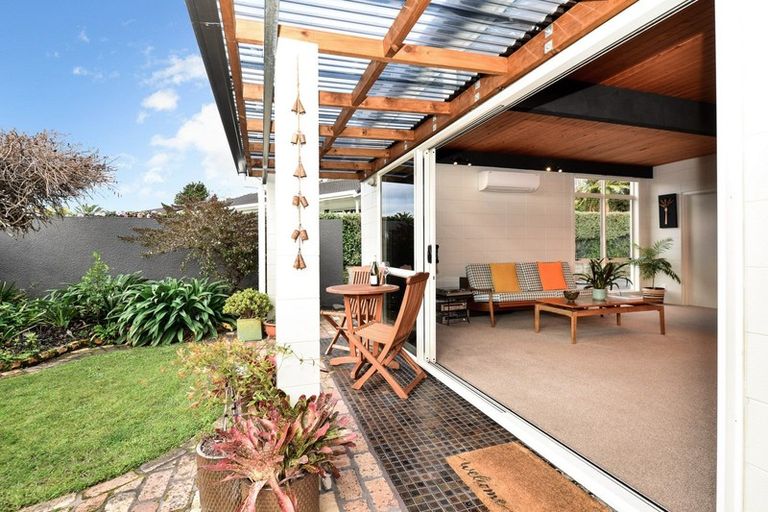 Photo of property in 27 Balfour Crescent, Riverlea, Hamilton, 3216