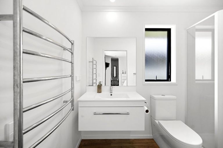 Photo of property in 253 Dixon Road, Fitzroy, Hamilton, 3206