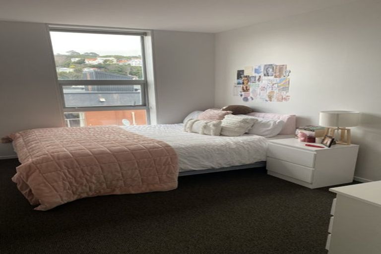 Photo of property in 10/2 Torrens Terrace, Mount Cook, Wellington, 6011