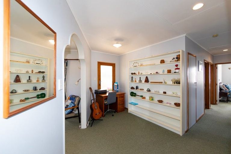 Photo of property in 7 Sefton Street, Havelock North, 4130