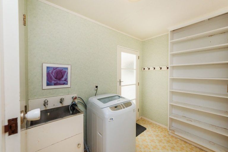 Photo of property in 33 Cloverlea Road, Westbrook, Palmerston North, 4475