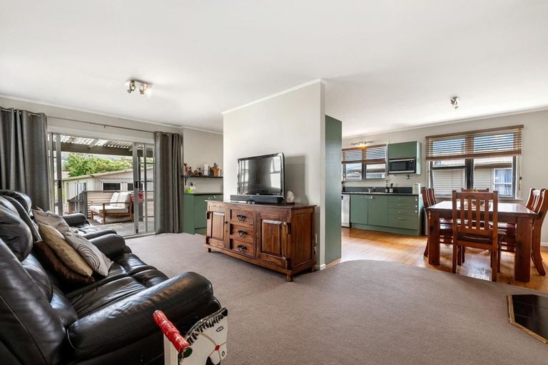 Photo of property in 15 Kenrick Road, Pukehangi, Rotorua, 3015