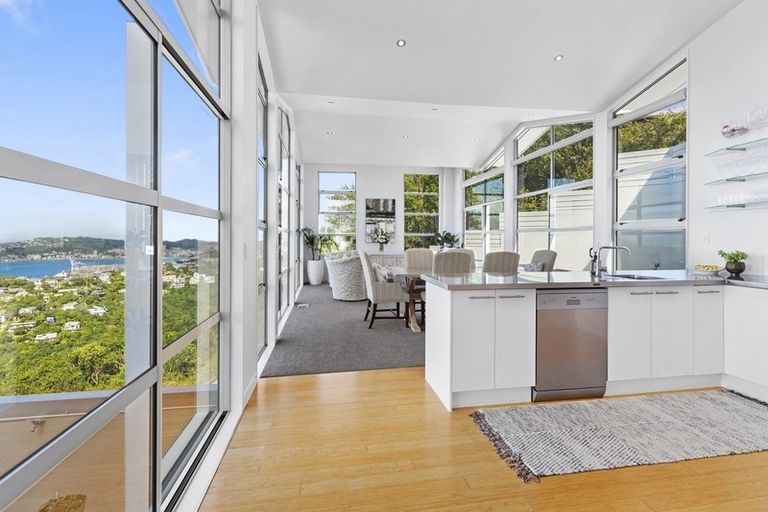 Photo of property in 11 Captain Edward Daniell Drive, Ngaio, Wellington, 6035