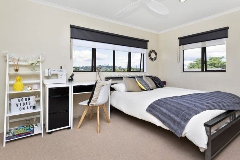 Photo of property in 12 Derg Place, East Tamaki, Auckland, 2013