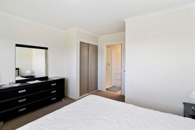 Photo of property in 55/64 Kawaha Point Road, Kawaha Point, Rotorua, 3010