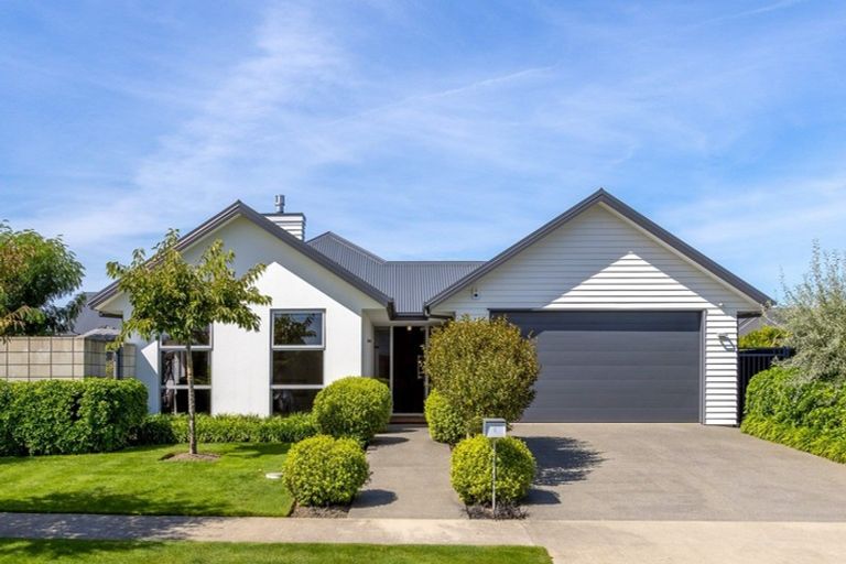 Photo of property in 4 Amy Place, Rangiora, 7400