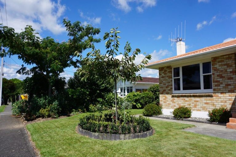 Photo of property in 26 Highbury Drive, Levin, 5510