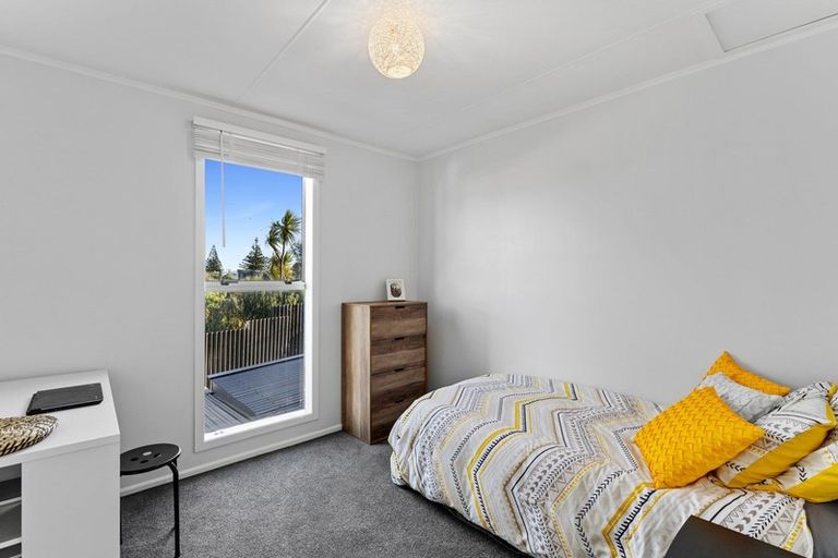 Photo of property in 17 Moana Street, Otaki Beach, Otaki, 5512