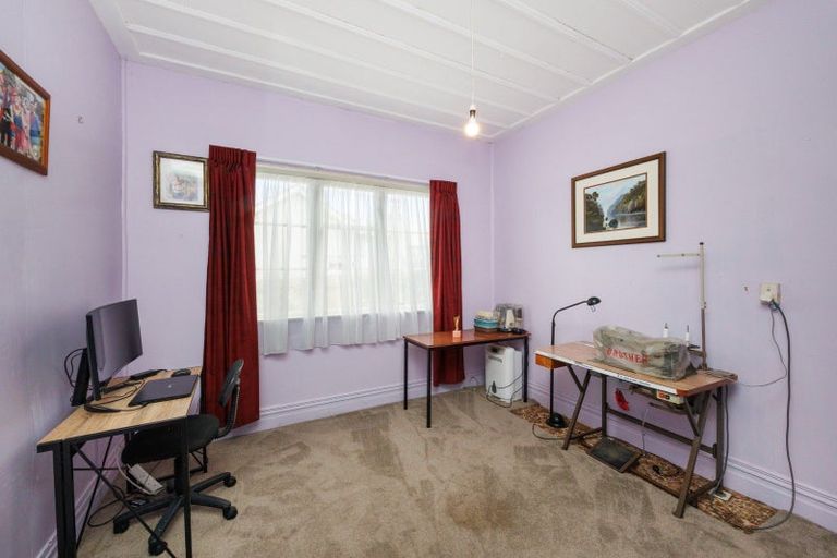 Photo of property in 88 Avenue Road, Foxton, 4814