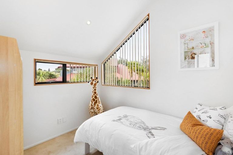 Photo of property in 8 Lister Street, Point Chevalier, Auckland, 1022