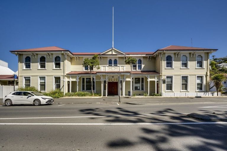 Photo of property in 59 Marine Parade, Napier South, Napier, 4110