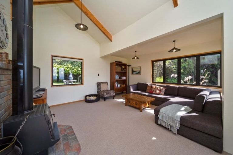 Photo of property in 171 Wairau Road, Kaitake, New Plymouth, 4374