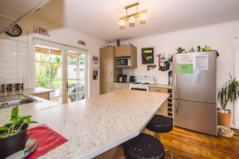 Photo of property in 15 Otaihanga Road, Otaihanga, Paraparaumu, 5036