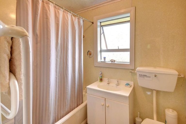 Photo of property in 36 Puketai Street, Andersons Bay, Dunedin, 9013